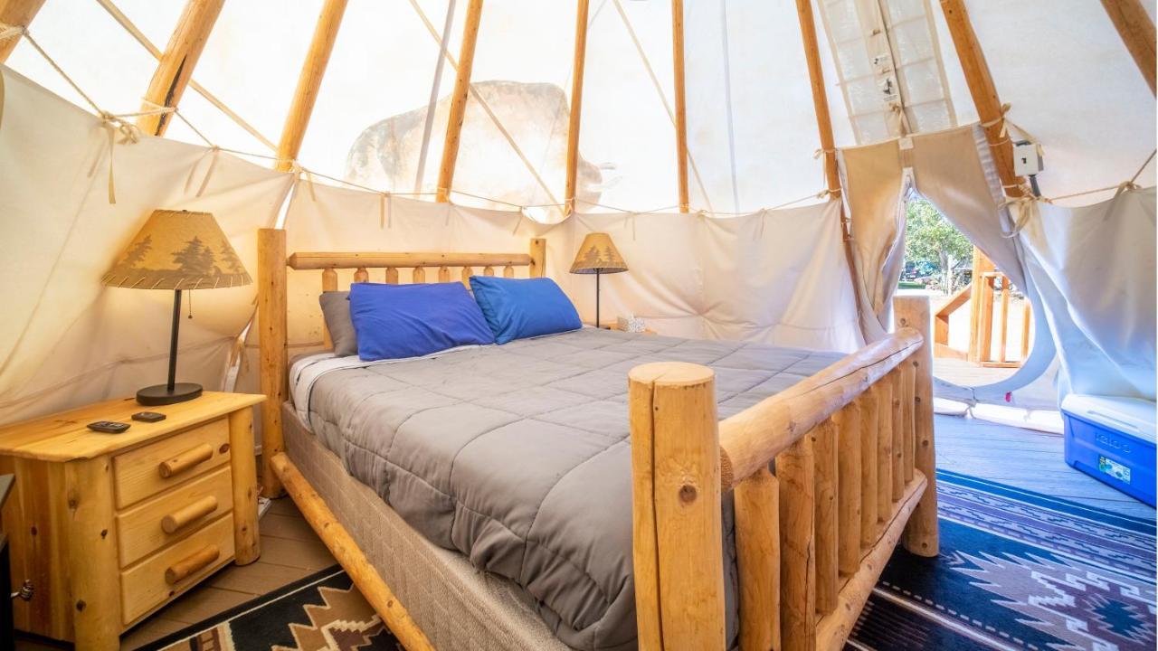 Ok Rv Park Glamping Tipi Ok55 Hotel Moab Exterior photo